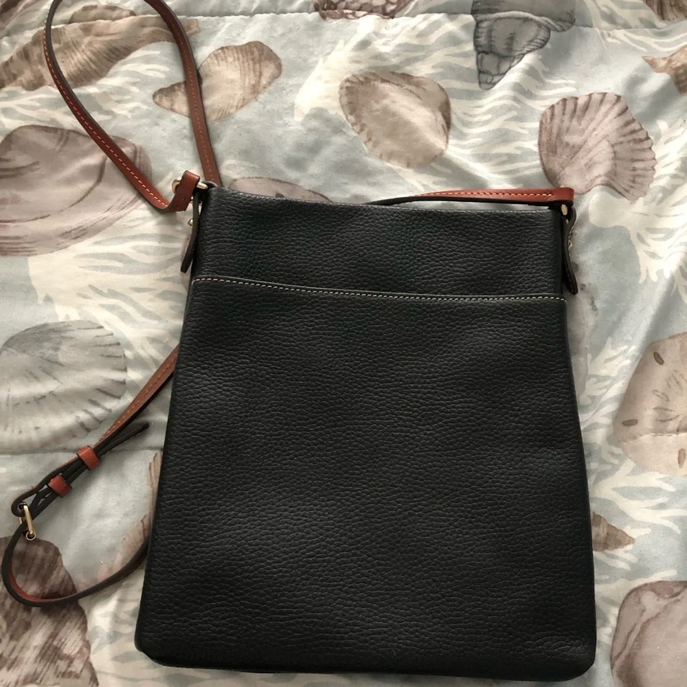 Dooney & Bourke Crossbody Black - Picture 2 of 5